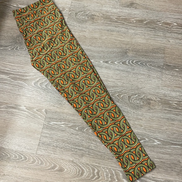 LulaRoe TC leggings - Picture 3 of 5